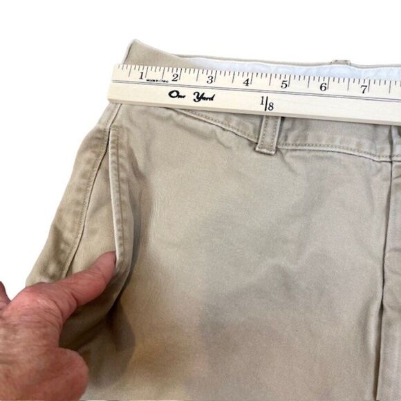 J. Crew Classic Fit Chino Khaki Flat Front Beige Tan Men's pants size 32x34 - Picture 3 of 10